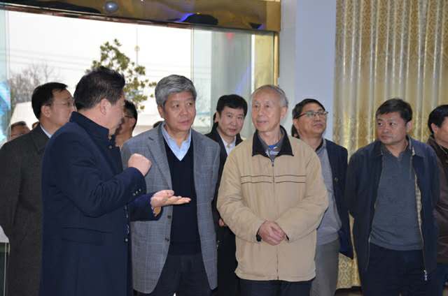 我院院長(zhǎng)隨科技部專家調(diào)研組指導(dǎo)黃岡高新區(qū)以升促建工作