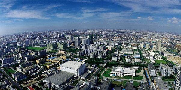 揚(yáng)州經(jīng)濟(jì)技術(shù)開發(fā)區(qū)光伏產(chǎn)業(yè)轉(zhuǎn)型升級迎春暖