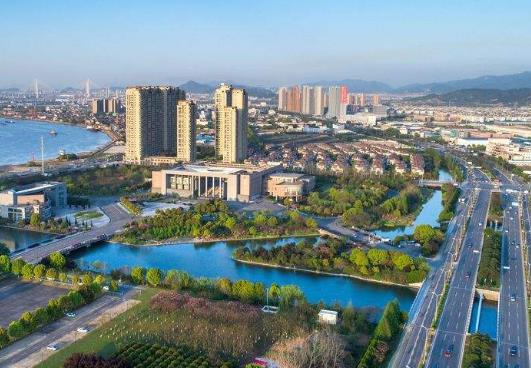 載體建設(shè)，“強(qiáng)實(shí)體”期待崛起“強(qiáng)平臺(tái)”